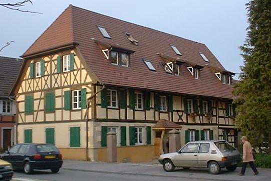 comlomb1.jpg (39823 octets)